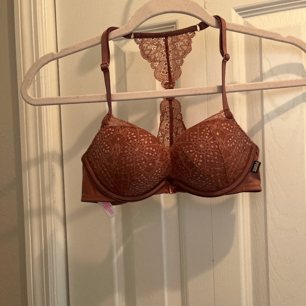 New VS pink bra